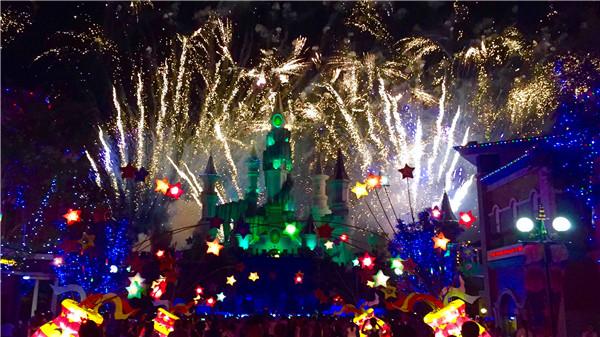 当个快乐的落汤鸡 沈阳方特再开夜场狂欢模式