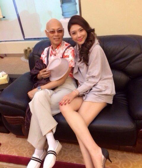 揭秘林丹出轨对象--辽宁嫩模赵雅琪:曾为旅游小姐_大辽网_腾讯网