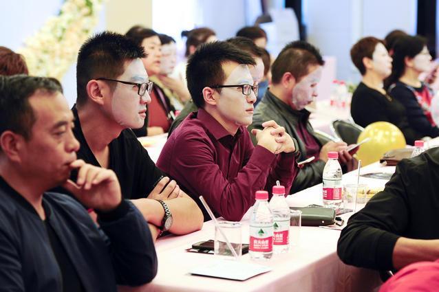 轻岁面膜兰州招商会火爆召开