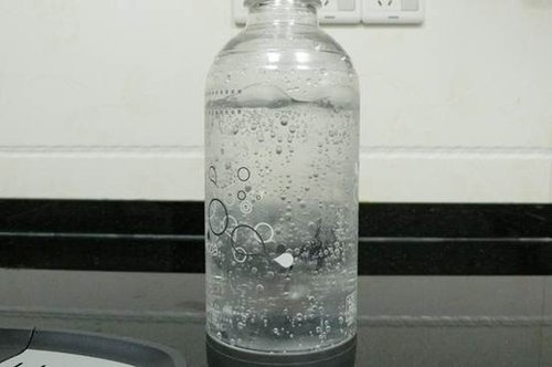 Sodasoda气泡水机详解:无需电力易上手_大辽网_腾讯网