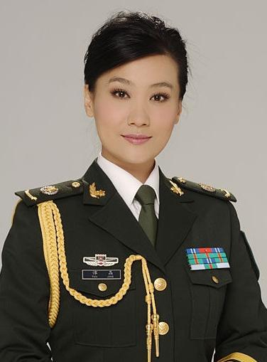 经纪人拒绝透露<em>谭晶</em>孩子<em>性别</em> 怒斥情妇传闻_大