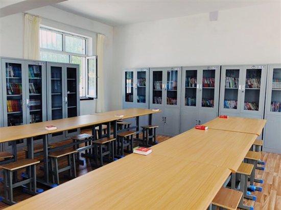 国汇皇浦:公益助学,用行动诠释爱的力量!