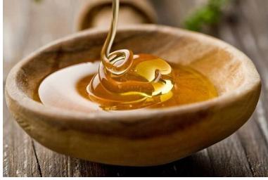 用蜂蜜怎么去眼部皱纹 在家自制去皱面膜方法