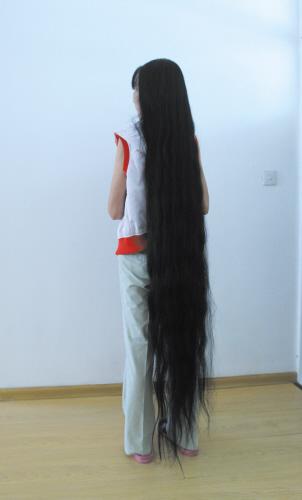 女子高1米65<em>头发长</em>1米62 8年半未剪过<em>头发</em>(图