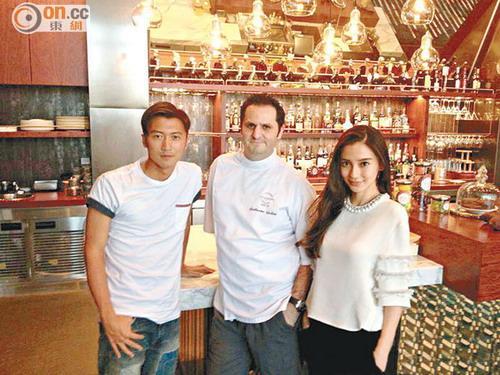 谢霆锋带Angelababy现身澳门 买重保旅游塔跳