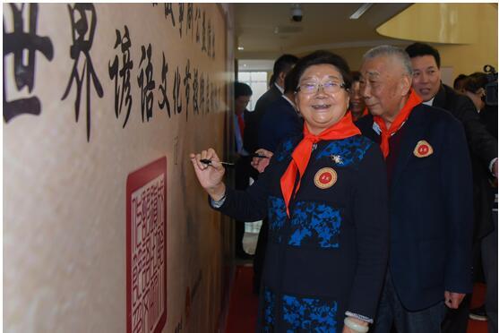 猜成语一个世一个代_神代利世(3)