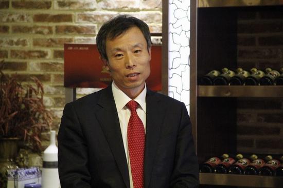 张宏军 东亚银行沈阳分行副行长 辽宁金融家俱乐部副理事长