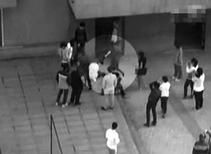 女孩被打20分钟视频拍摄地找到 附近三校均否