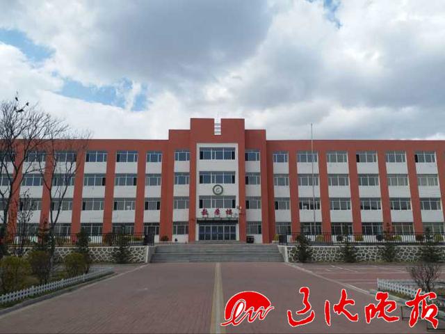 网曝康平一小学教学楼甲醛超标 数名学生起红疹