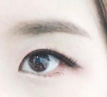 粉底液怎么选才纯正 126157981.jpg
