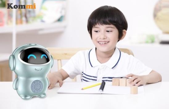 智能教育机器人哪个品牌好?智慧家庭选Komm