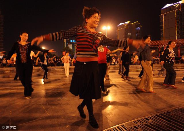 跳广场舞真锻炼身体吗?