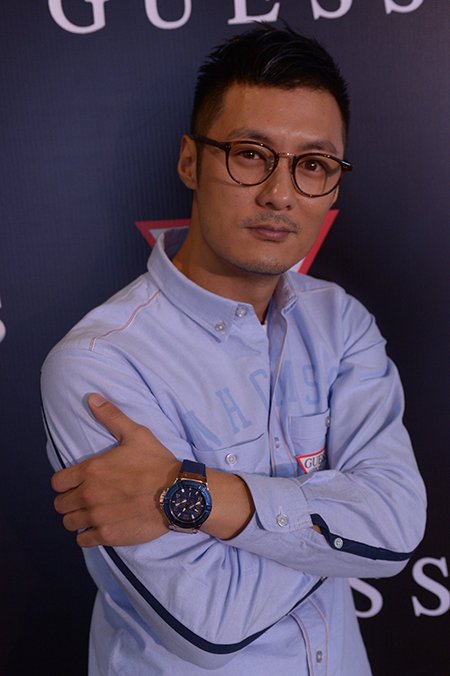 GUESS Rigor“严格”入选WatchPro年度时尚手表_大辽网_腾讯网