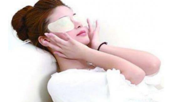 怎样去除下眼袋皱纹?5个快速解决眼袋纹的方