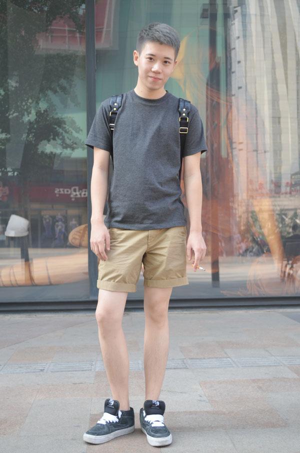 沈阳街拍--谁说男生不能穿短裤