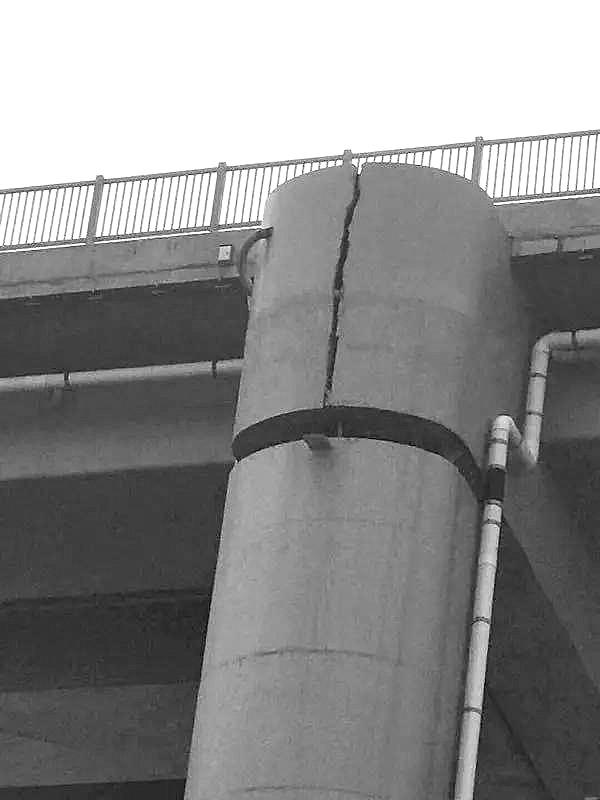 网曝星海湾跨海大桥出现裂缝 专家:是正常的