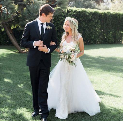 阿什丽-提斯代尔 (ashley tisdale) 与christopher french婚礼照