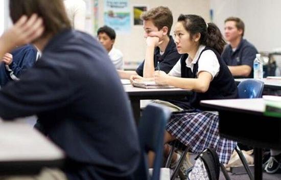 现实版小别离刺痛家长 是否读国际学校更合适