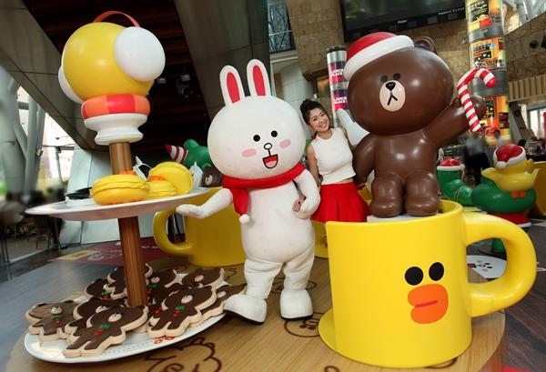 来香港过圣诞迎新年 与LINE FRIENDS派对