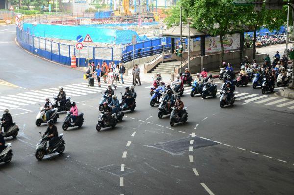 贫困生人均年收入_台北人均年收入(3)