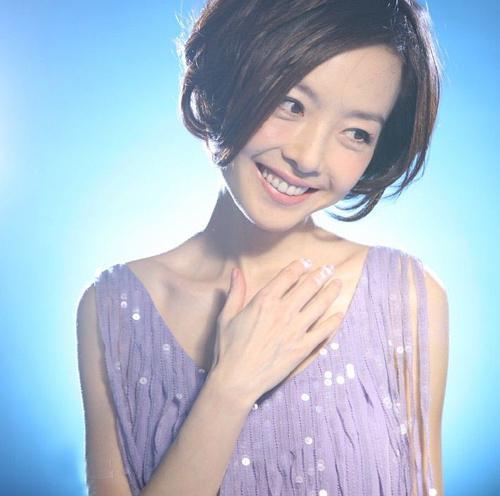 <em>鲁豫新发型</em>示人 刻薄还是<em>干练</em>?_大辽网_腾讯网