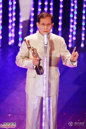 徐克亲自悼念刘家良去世:是武术电影一代宗师