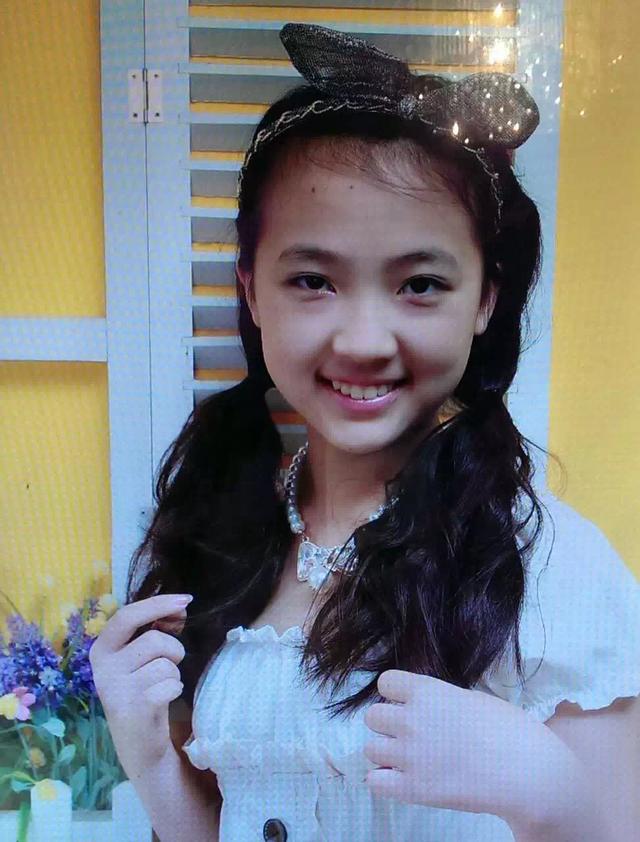 13岁小女孩白袜内容|13岁小女孩白袜图片