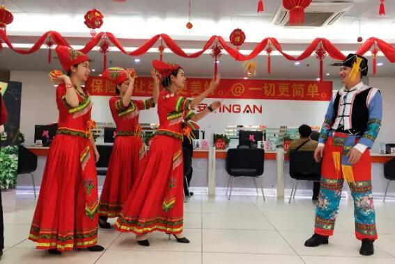 抛绣球、唱山歌，这家门店和你一起过"壮族三月三"_大辽网_腾讯网