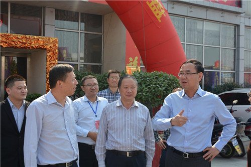 六安市长毕小彬一行视察红达义乌小商品城项目