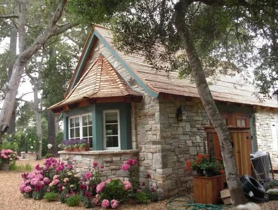 建一栋漂亮的小房子 做一对幸福的两口子_频道