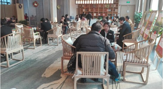 半价狂欢购 东陌“抢”先一步