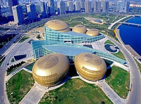 河南艺术中心是最丑建筑 系吸引眼球的假新闻