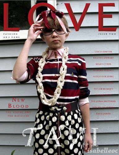 彪悍的13岁&ldquo;时尚女郎&rdquo;Tavi