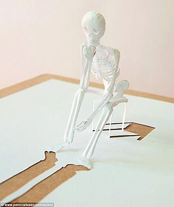 组图:哥折的是钱,不是纸!