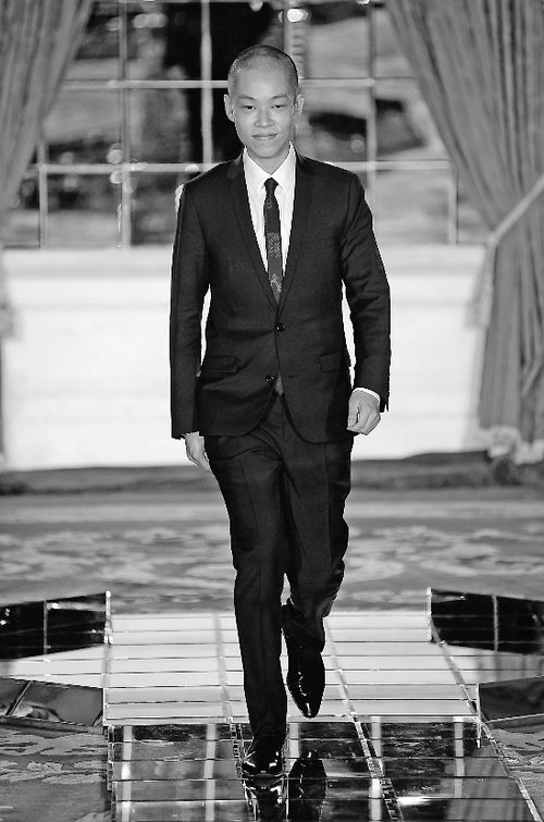 它只是H&M，而非Jimmy Choo