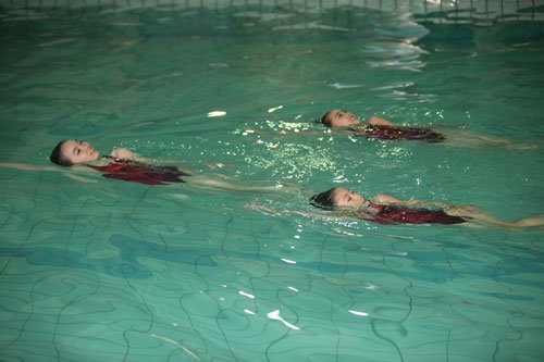 花样游泳培训课程正式登陆浩沙健身