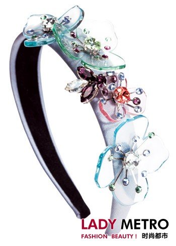 LOOK season's most fashionable avant-garde Toushi Zhuang