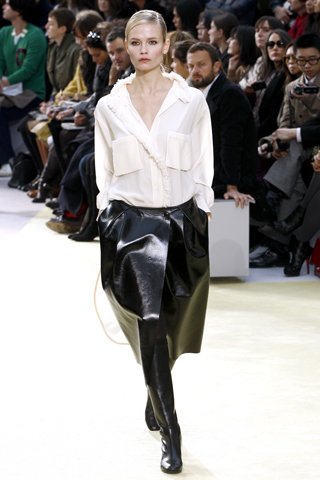 Neutral force fashionable girl new tricks