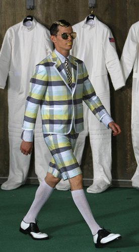 T elegant suits back to the spring and summer 2011 Taiwan