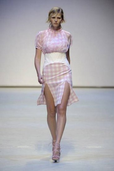 Vichy lattice wave of five gorgeous turn