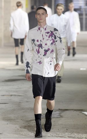 T elegant suits back to the spring and summer 2011 Taiwan