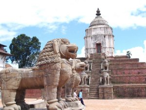 尼泊尔 徒步胜地探寻古迹