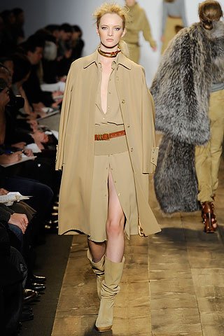 Neutral force fashionable girl new tricks