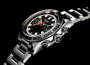 Lists consultants wear watches big or small ?