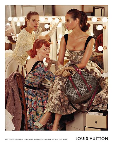 2010, the fashion industry "old model " return