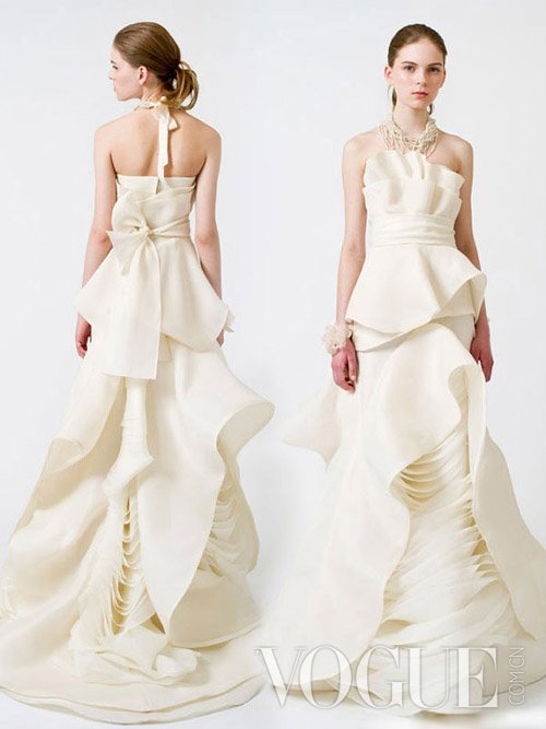 Clinton's daughter, wearing someone's wedding dress