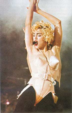ʱ��ƴ�� Lady Gaga��Ч��˭
