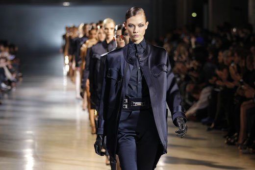 Karlie Kloss 90后超模成名记