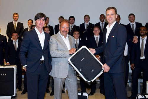 Rimowa携手德国征战世界杯