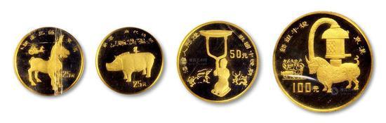 青铜器金币上的动物雕塑装饰十分丰富